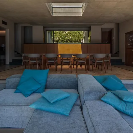 Molli Villa